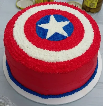 captain-america-cream-cake