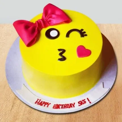 girl-birthday-emoji-cake