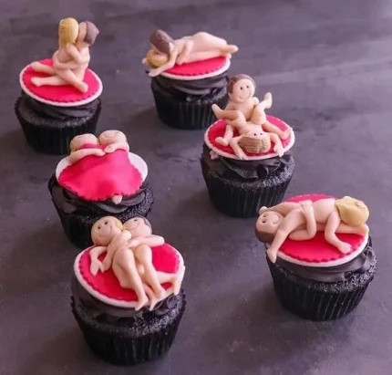 just-do-it-adult-cupcakes