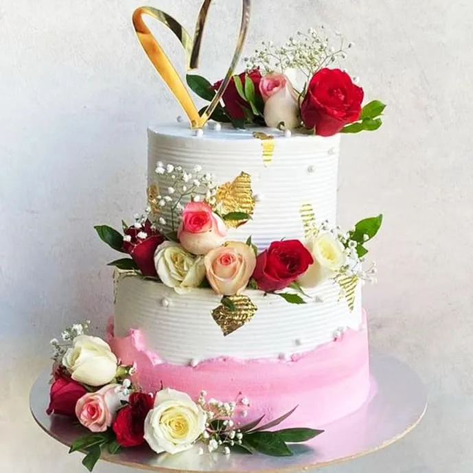 pink-and-white-2-tier-cake