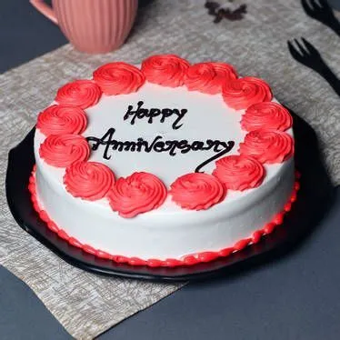 red-white-anniversary-cake