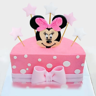 Minnie-Mouse-Half-Birthday-Cake