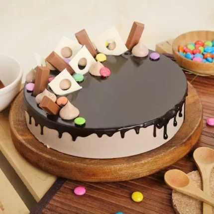 birthday-kit-kat-cake