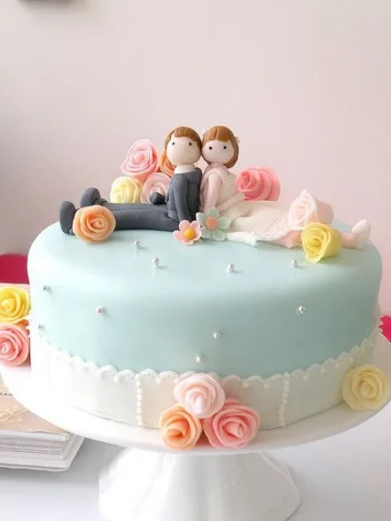 cute-couple-theme-cake