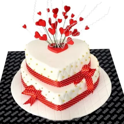 heart-shaped-engagement-cake