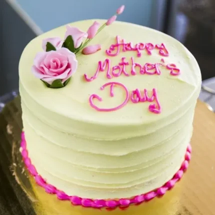 mothers-day-cream-cake